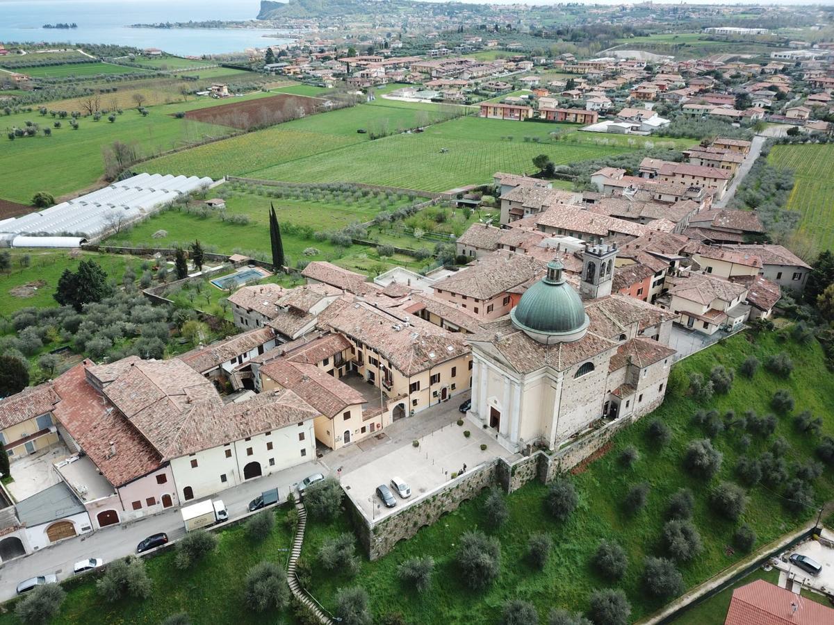 B&B Il Nido Raffa Bagian luar foto